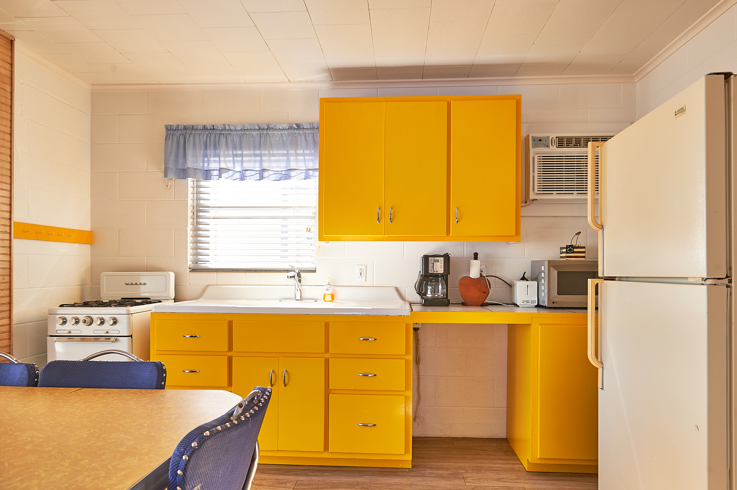 Bluebonnet Cabin Kitchen