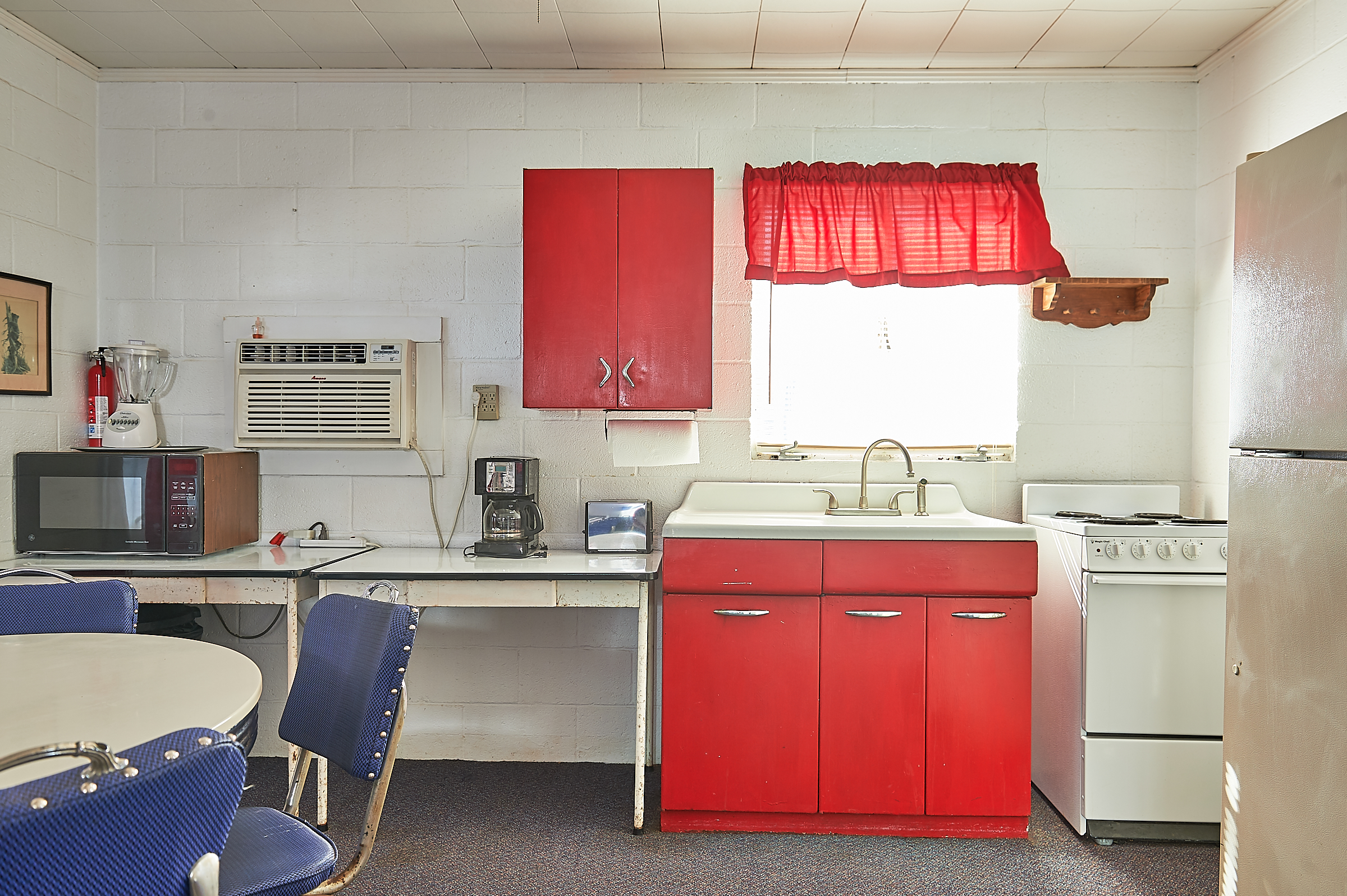 Enchanted Rock Cabin Kitchen